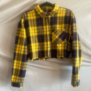 FOREVER 21 Woman’s Flannel Crop Top